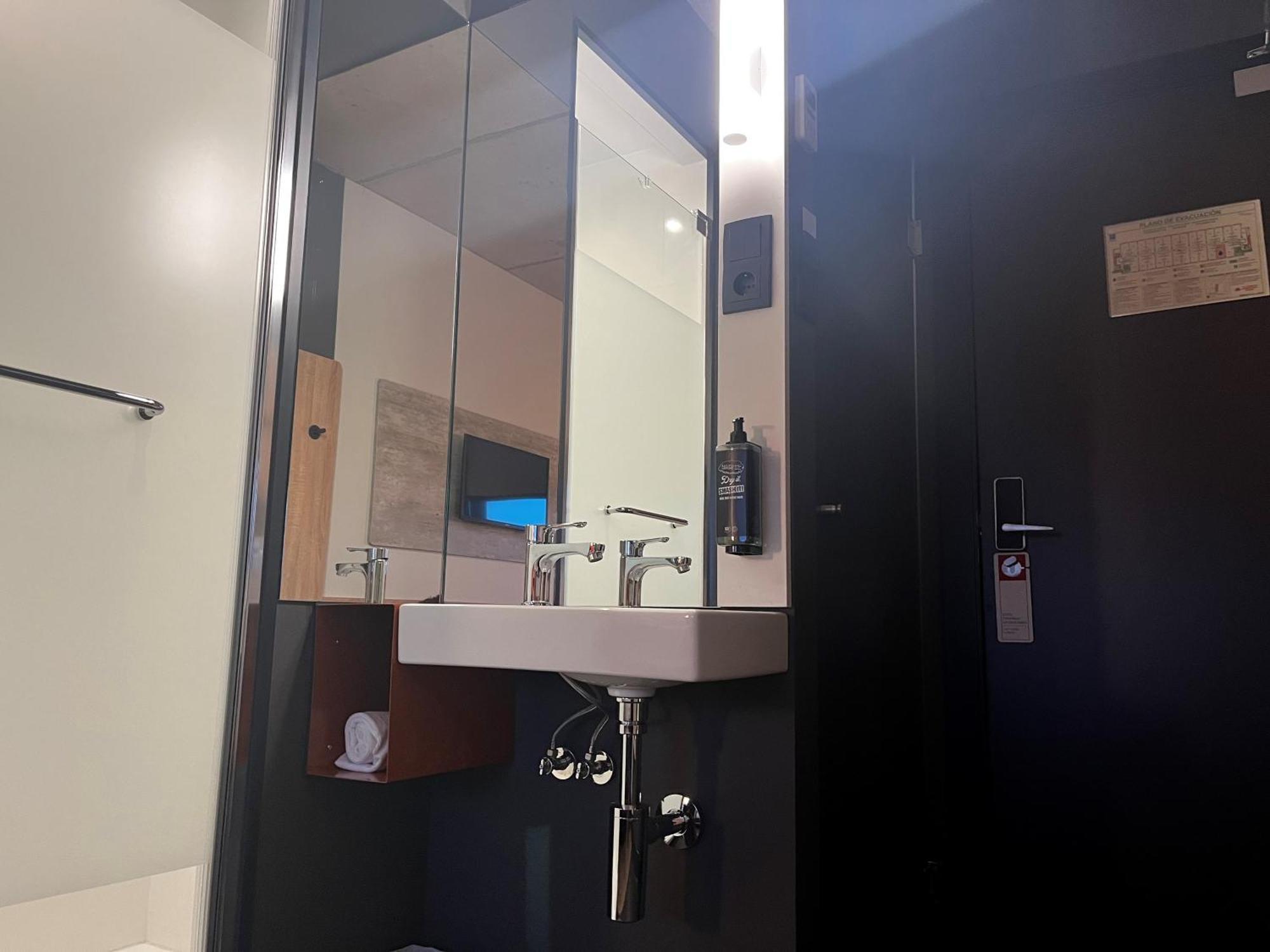 Ibis Budget Madrid Aeropuerto Luaran gambar