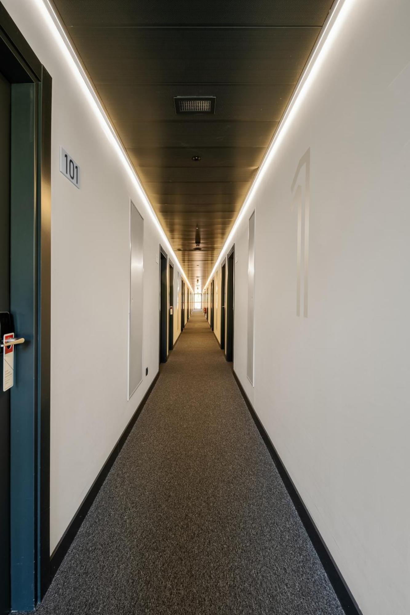 Ibis Budget Madrid Aeropuerto Luaran gambar